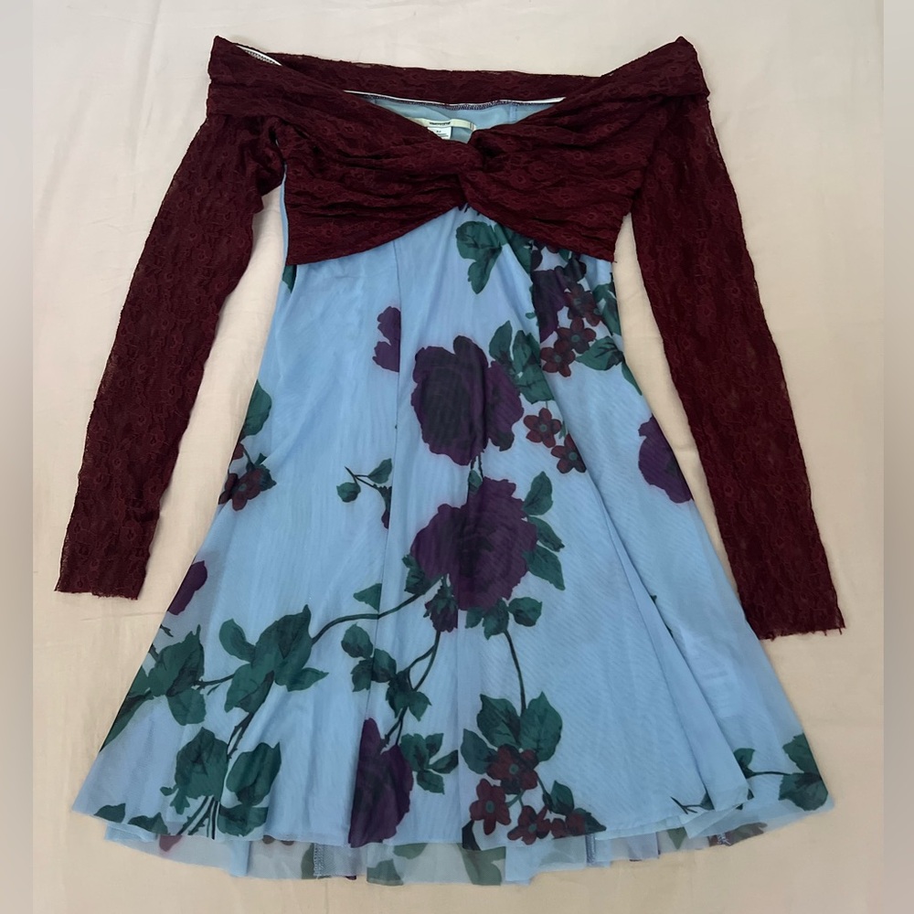 Urban Outfitters Kimchi Blue Sydney Lace & Blue Maroon Floral Dre…